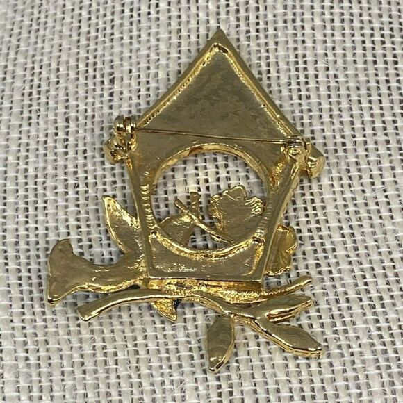 Vintage JJ Birdhouse‎ Bird Flowers Pin Gold Toned Enamel - Picture 2 of 2